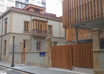 La carencia de personal se ceba con la ‘Eusebio Miranda’: la escuela infantil reduce su horario
