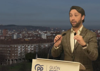Ruiz (PP) denuncia el «engaño» a los vecinos: «¿Qué le ha hecho el oeste gijonés a Barbón?»