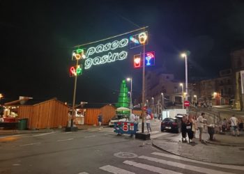 Divertia aprueba la programación veraniega de Gijón con críticas de la izquierda al modelo