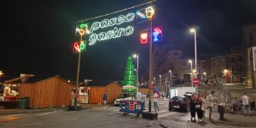 Divertia aprueba la programación veraniega de Gijón con críticas de la izquierda al modelo