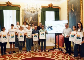 Dixebra y una Nueche en Danza van animar en Viesques el III Xixón Folk
