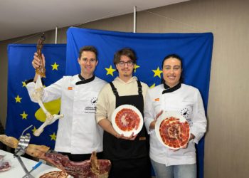 Gijón, nueva referencia europea para los cortadores de jamón