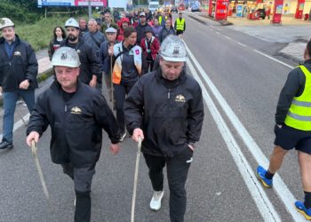 Los mineros llegan hoy a Oviedo tras más de 160 kilómetros a pie desde Ibias