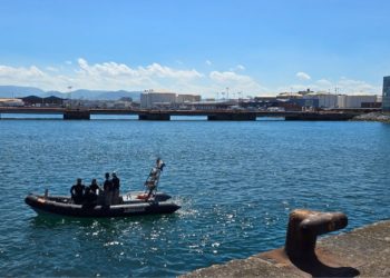 El Musel se convierte en laboratorio marino con seis arrecifes experimentales
