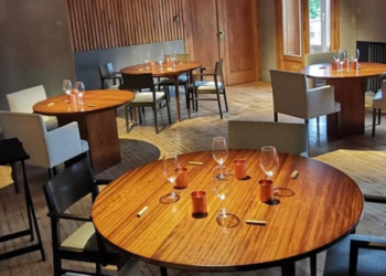 El mejor restaurante de España en cocina internacional por menos de 100 euros está en una aldea asturiana de 80 habitantes