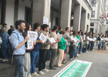 Los docentes d’asturianu posponen una selmana la so movilización, que finalmente va ser frente a Presidencia