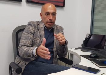 El ‘caso Divertia’ abre la veda judicial: IU y Podemos pedirán a la Fiscalía que investigue los contratos de Oliver Suárez