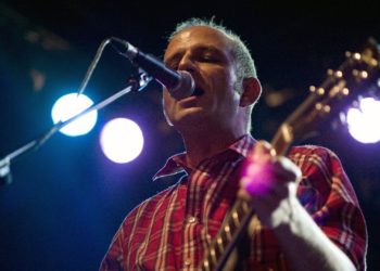 El Mundial altera las dinámicas de Gijón: adelantan el concierto de Josele Santiago para que no coincida con la final