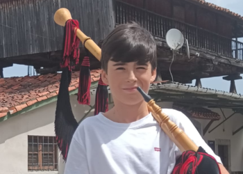 Carlos, el ‘gaiterín’ de 12 años que ya tiene claro qué quiere ser de mayor: «Mi sueño es ser músico»