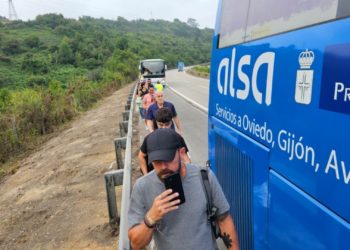 «¿Esto es cosa del eclipse?»: la curiosa (y cómica) explicación del ‘pinchazo’ de un ALSA en la A-8