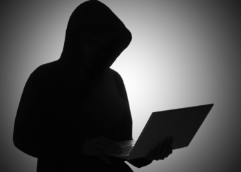 Fotos de redes sociales convertidas en falsos desnudos: la Policía investiga un grave caso en Langreo