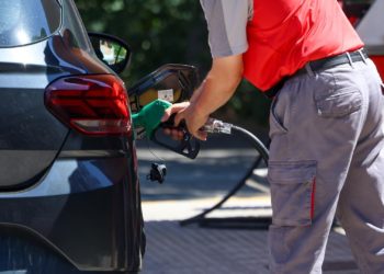 ¿Alguien quiere gasolina más barata este sábado? Toca huir de las grandes ciudades de Asturias