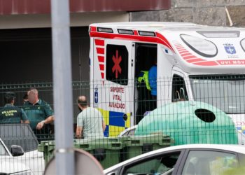 Una Guardia Civil muere en el cuartel de Llanes a manos de su expareja, también agente y que ha sido abatido