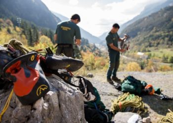 Un hombre fallece en Somiedo al caer por un desnivel de 200 metros mientras realizaba una ruta de montaña