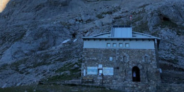 Una mujer de 44 años es evacuada en helicóptero tras sentirse indispuesta en el Urriellu