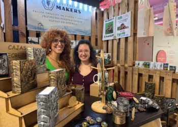 De la química y la peluquería al taller creativo: Distrito Makers convierte Asturias en objetos hechos con tecnología y a mano