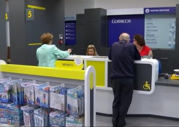 Adiós a las colas de Tráfico: estos son los trámites de la DGT que los asturianos ya pueden hacer en Correos