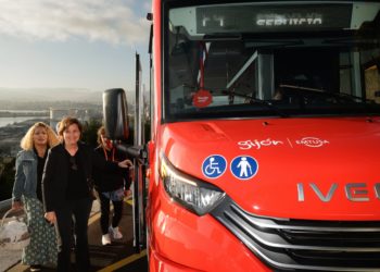 Polémica en Emtusa: los nuevos microbuses de Gijón arrancan entre denuncias por falta de formación y accesibilidad