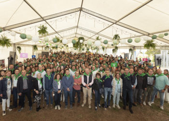 Caja Rural de Asturias reúne a más de 500 empleados en su tradicional verbena anual en Luanco