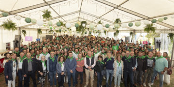 Caja Rural de Asturias reúne a más de 500 empleados en su tradicional verbena anual en Luanco