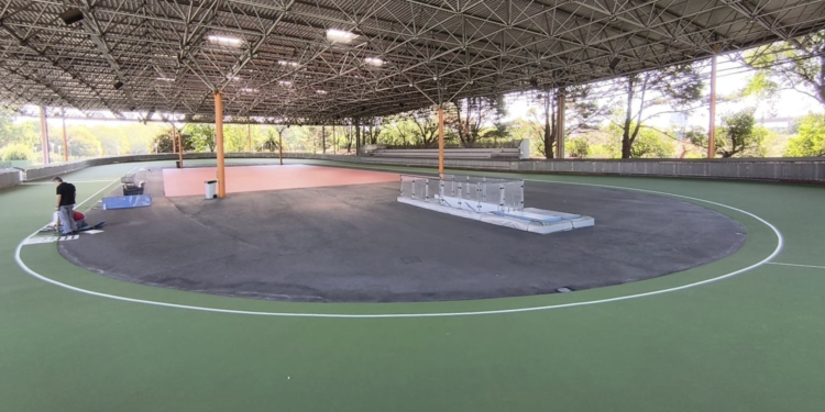 Nueva vida para el patinódromo de Moreda: Gijón renueva la pista y hace sitio al hockey