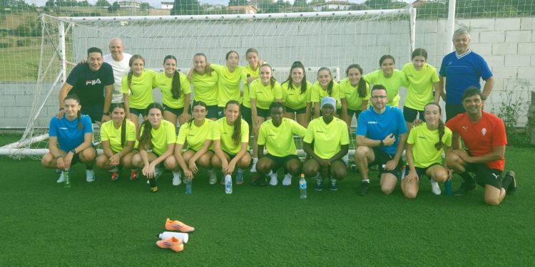 Club ‘Desafío La Calzada’, el nuevo músculo del fútbol femenino que está a punto de medirse con el Sporting