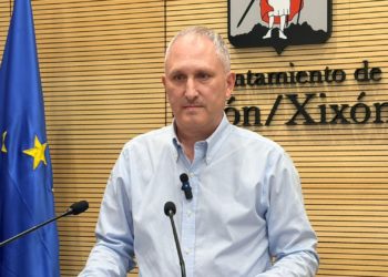 El PSOE quiere que Martínez Salvador comparezca por las contrataciones de Divertia
