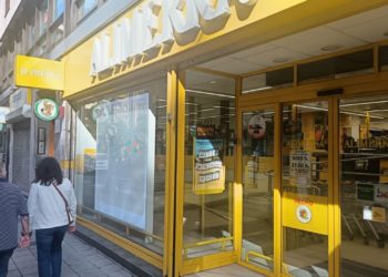 Ruptura interna en Alimerka: la empresa impone el nuevo calendario pese al completo rechazo sindical