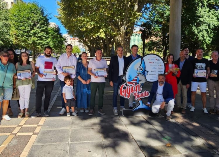 El «príncipe azul del verano» reclama su corona: ‘Gijón Bonito’ premia los mejores rollos de bonito de la ciudad