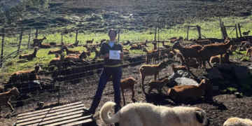 La criadora allandesa de cabra bermeya Úrsula Villabrille, ‘Mujer Rural de Asturias 2026’
