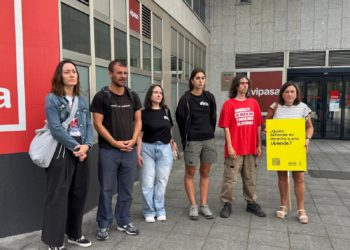 Un desahucio en Nuevo Roces enfrenta a VIPASA y al Sindicato de Inquilinas por la situación de una madre y su hija de 9 años
