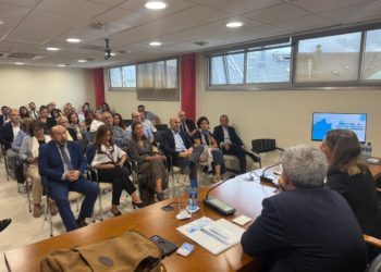 Los empresarios piden revisar las bajas en Asturias: «No pedimos invadir competencias médicas. Pedimos que se nos escuche»