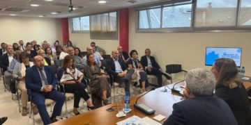 Los empresarios piden revisar las bajas en Asturias: «No pedimos invadir competencias médicas. Pedimos que se nos escuche»