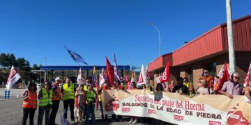 «Una frontera social»: CCOO exige acabar con el peaje del Huerna y denuncia que cuesta más de 16 euros por viaje