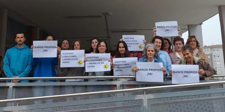 Ruido constante, polvo y ni siquiera un baño propio: las razones que ponen en pie al profesorado del Montevil