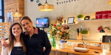 Lara Álvarez visita uno de los restaurantes más reconocidos de Gijón para disfrutar de los sabores del Cantábrico