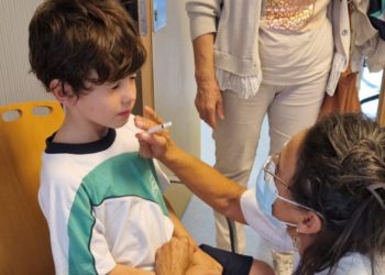 La vacuna contra la gripe que llega por la nariz para los niños asturianos: Salud amplía la campaña hasta los 13 años