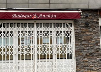 Bodegas Anchón, un clásico de El Coto con más de medio siglo de vida, cierra de la noche a la mañana