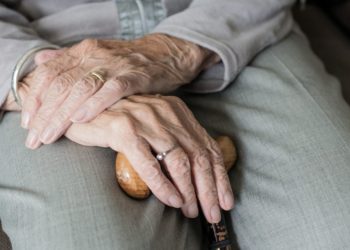 Asturies avieya: cuasi tres mayores por cada menor de 15 años