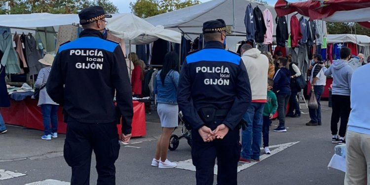 Pumarín reivindica recuperar la ‘policía de barrio’ para atajar la delincuencia: «Solo con dos municipales ya se atenuaría mucho»