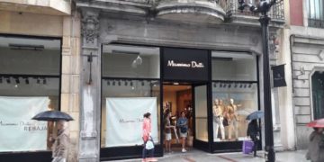 Sigue la sangría de Inditex en Gijón: Massimo Dutti cesará su actividad en Corrida este fin de semana