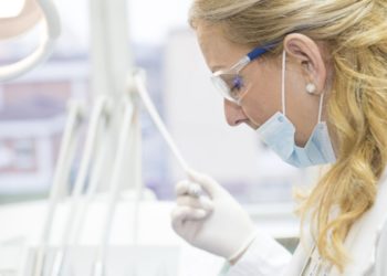 ¿Necesitas una prótesis o un tratamiento dental? Asturias ofrece ayudas de hasta 4.000 euros para mayores de 65 años