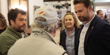 Queipo tiende un puente a la Asturias emigrante: «Queremos una tierra de la que nadie tenga que irse»