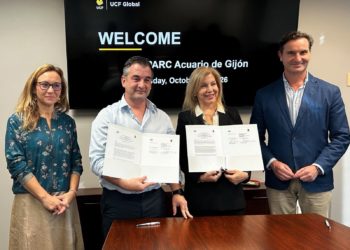 El Acuario de Gijón estrecha lazos con una universidad de Florida para reforzar su proyecto en Naval Azul