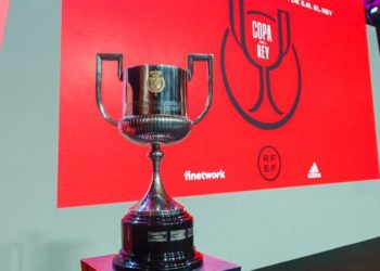 El Real Oviedo ya tiene rival en la Copa y Asturias se prepara para cinco noches de fútbol (incluido un Primera)