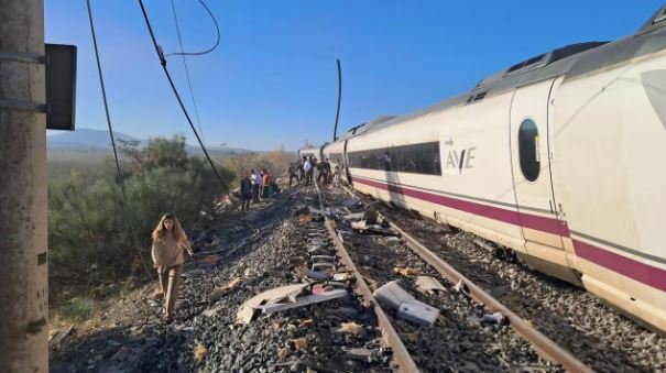 Tragedia en Toledo | Suben a 46 los fallecidos en un choque entre un AVE y un Iryo