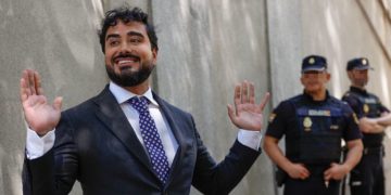 Alvise logra los avales y llevará a Se Acabó La Fiesta a las elecciones generales en Asturias